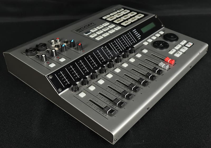 Zoom HD-8 Hard Disk Recording Studio 8-Track Recorder w/CD Burner