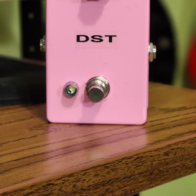 Belcat DST-301 Distortion | Reverb