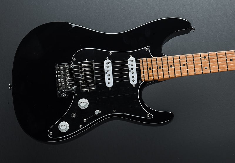 Ibanez ( アイバニーズ ) Prestige AZ2204B ブラック Ibanez Prestige AZ2204B Electric Guitar - Black | Sweetwater