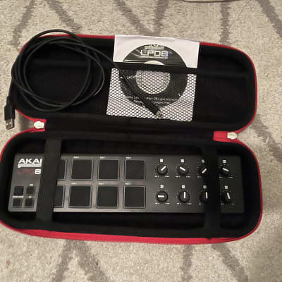 Akai LPD8 MKII MIDI Pad Controller 2022 - Present - Black