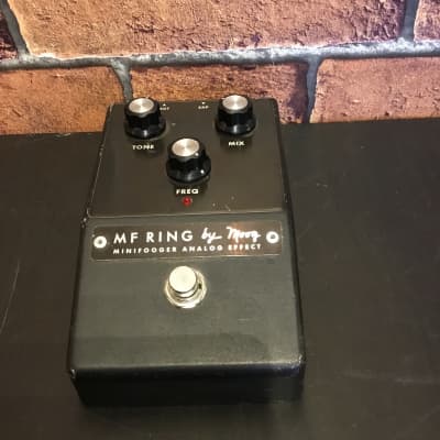 Moog Minifooger MF Ring Ring Mod Pedal