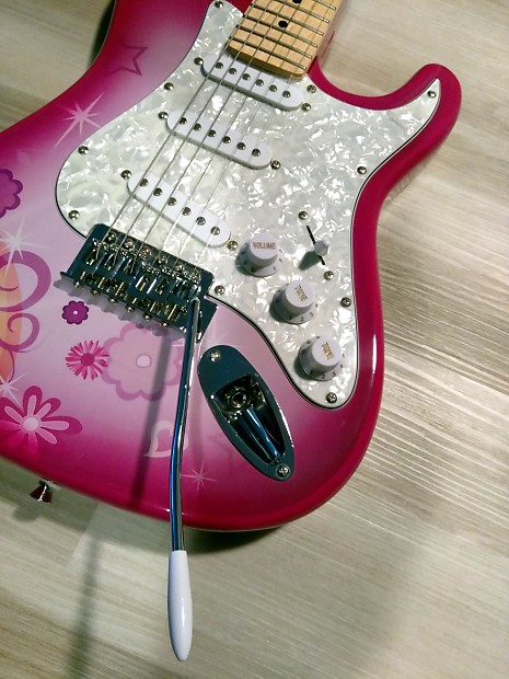 Candy rox hotsell pink guitar