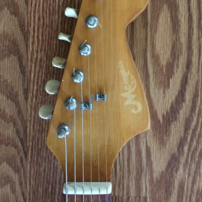 Vintage 1970s Memphis Mustang Electric Guitar Sunburst Mojo Sunburst Japan Fender image 4