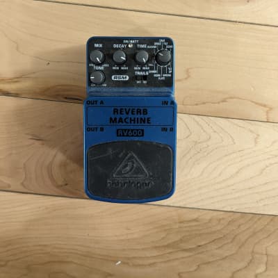 Behringer RV600 Reverb Machine Pedal