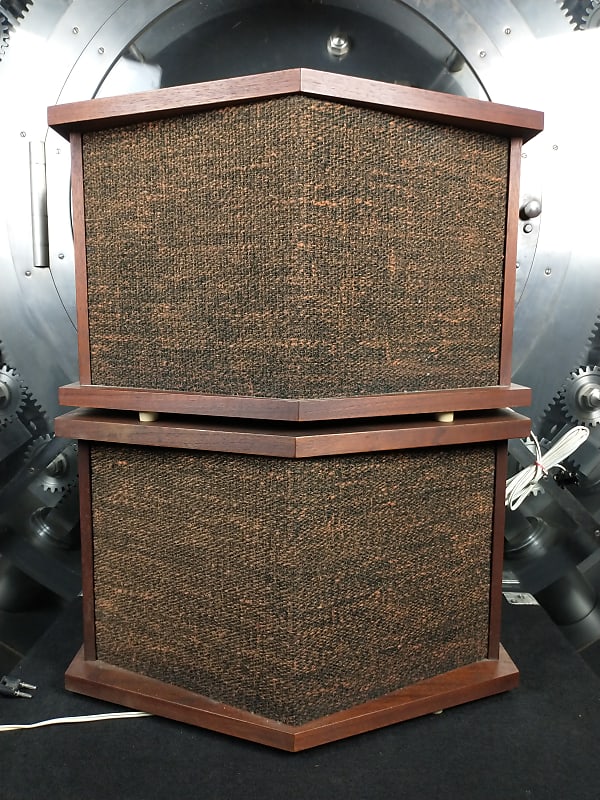 Bose 901 Series II Direct Reflecting Speaker Pair image 1