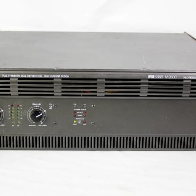 Mackie M2600 FR Series 2-Channel Power Amplifier