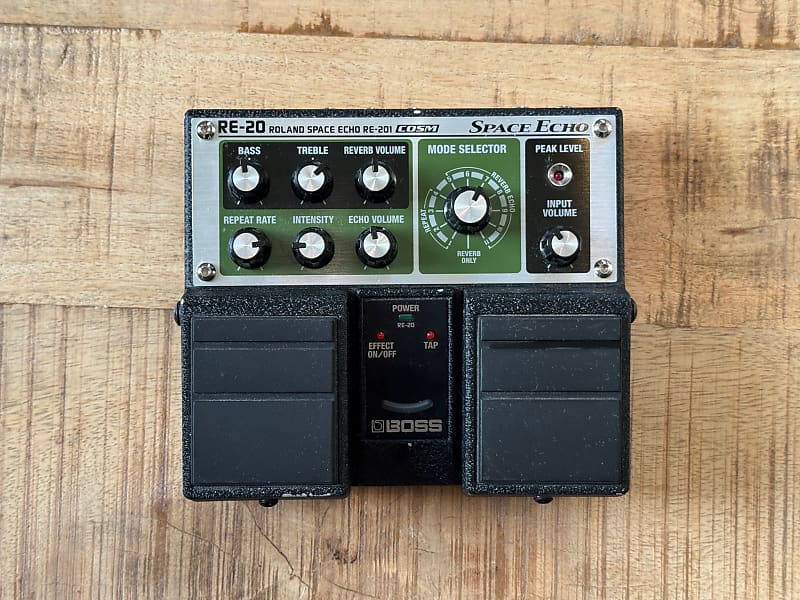 Boss RE-20 Space Echo
