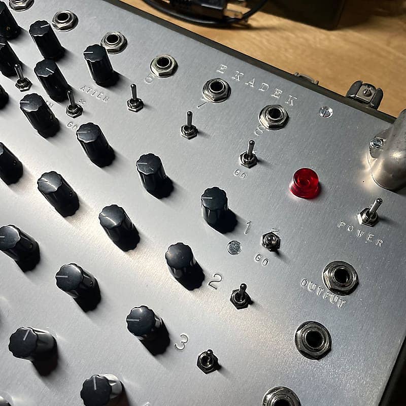Ekadek 8x5 matrix mixer with mic preamp Reverb Sweden