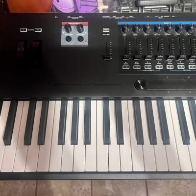 Kurzweil K2700 88-Key Synthesizer Workstation (1 Year Manufacture Warranty) image 6