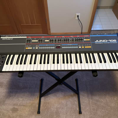 Roland Juno-106 61-Key Programmable Polyphonic Synthesizer 1984 - 1985 - Black