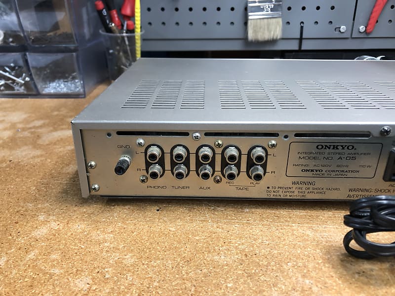 Onkyo Integrated Amplifier Model A-05 1981 Silver | Reverb