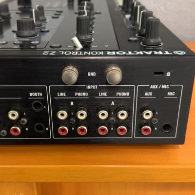 Native Instruments Traktor Kontrol Z2 2010s - Black image 10