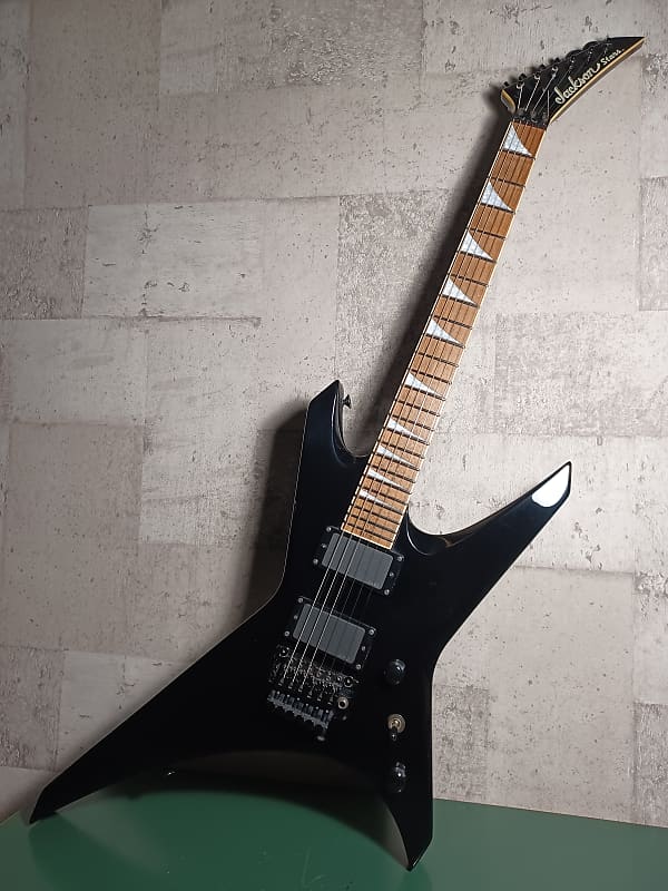 Jackson Warrior Neck Thru Made in Japan Stars WR EMG Schaller