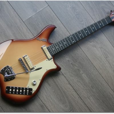 ギター Hagstrom Impala Cherry Sunburst Hagstrom Retroscape Impala