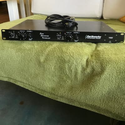 Earthworks 1022 Two-Channel Microphone Preamp - Vintage King