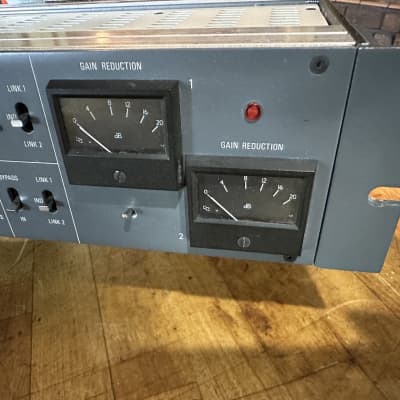 Neve  83046 Dual Vintage Compressor (33609 )  - Classic! image 4