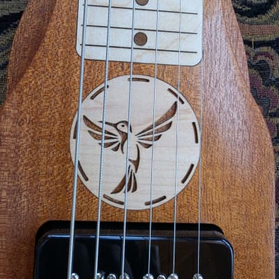 Calico Guitars Headless Lap Steel 2025 - Mahogany and Maple - Lollar P90 Pickup - 20" Scale - With Padded Gig Bag image 4
