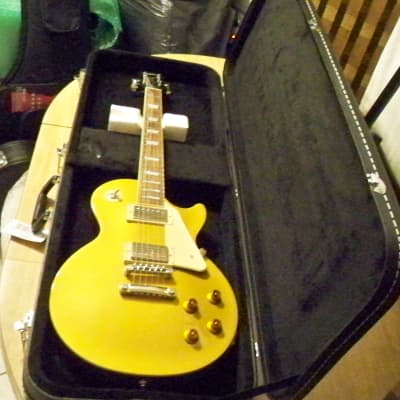 Epiphone Les Paul Standard 2019 Gold with Hard Case image 11