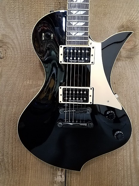 Fernandes Ravelle Steeler Black Seymour Duncan Pickups