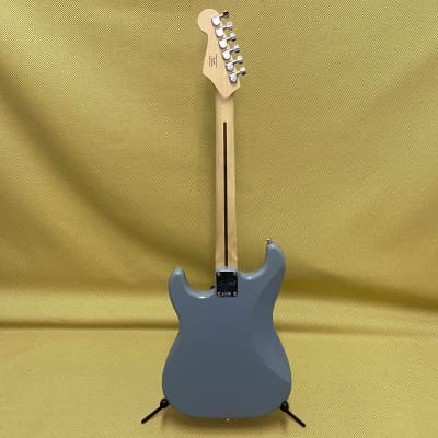 037-1001-548 Squier Bullet Stratocaster HT Electric Guitar Sonic Gray image 3