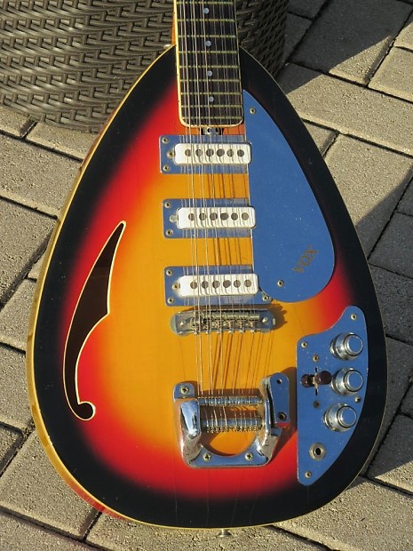 Vox Mark XII “Teardrop” 12-string 1968 3-Tone Burst image 1