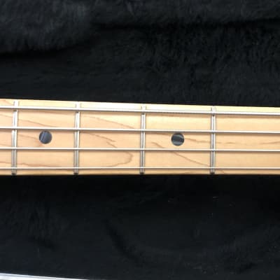 2000 G&L ASAT Bass  - butterscotch, w/ OHSC image 7