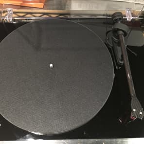 Project Debut Carbon Esprit SB Turntable with Speed Box