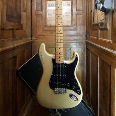 Fender 25th Anniversary Stratocaster 1979 for sale