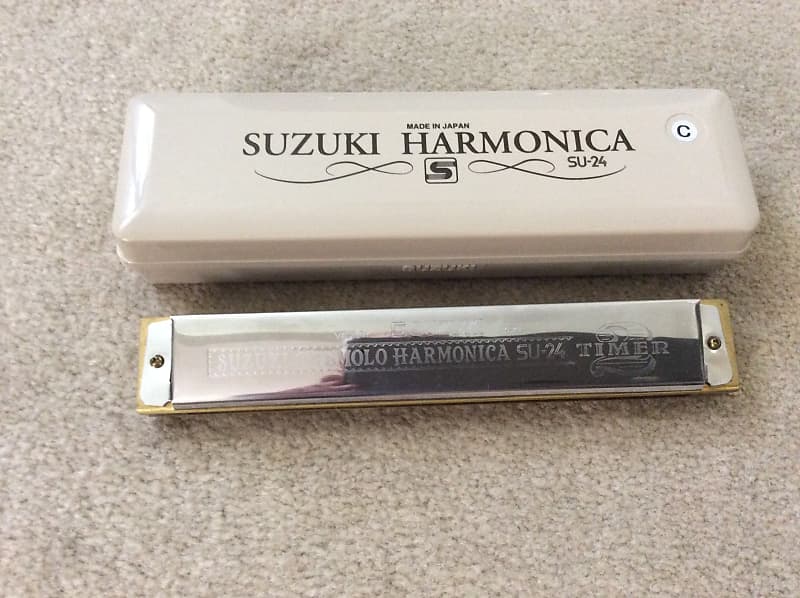 Suzuki Tremolo Harmonica, key of C image 1