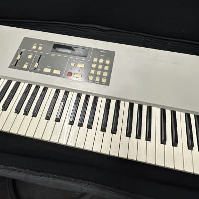 Akai AX 73 1980s - Gray
