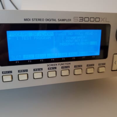 Akai S3000XL MIDI Stereo Digital Sampler 1996 - White