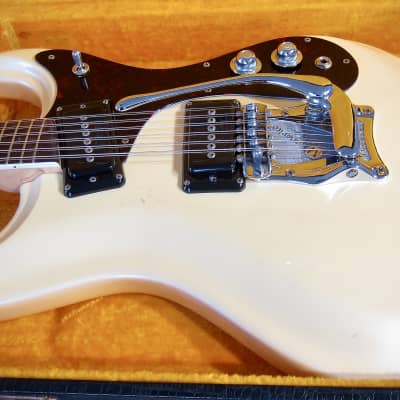 Mosrite Ventures 12 String Vintage 1966 Electric Guitar Mark XII Near Mint Pearl White with HSC image 3