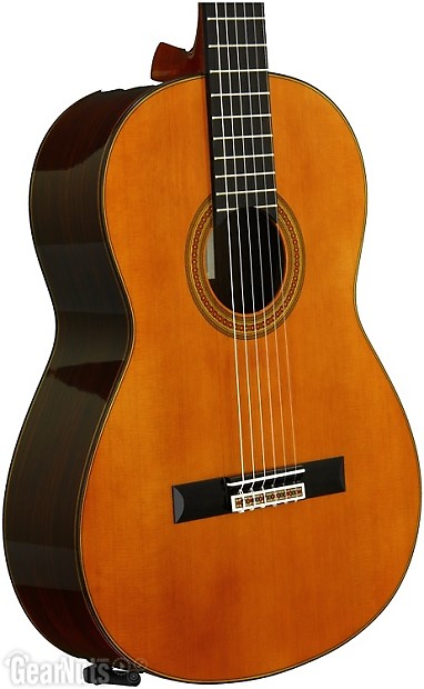 Yamaha GC32C Acoustic Guitar Natural