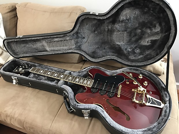 Epiphone riviera p93 case top