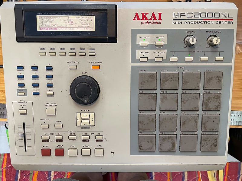 Akai MPC2000XL MIDI Production Center image 1