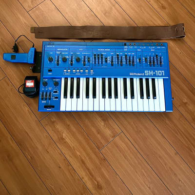 Roland SH-101 32-Key Monophonic Synthesizer 1982 - 1986 - Blue