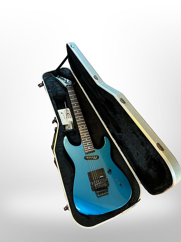 メ*ビ様 CHARVEL シャーベル MODEL 3DR RAINBOW 今回のシャーベルギターについて、もう少し調査してみた