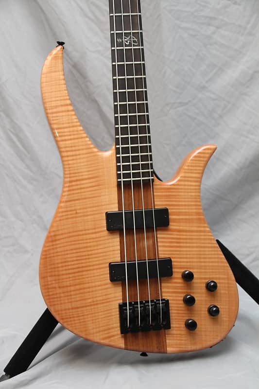 Carvin/Kiesel B24 Brian Bromberg signature bass