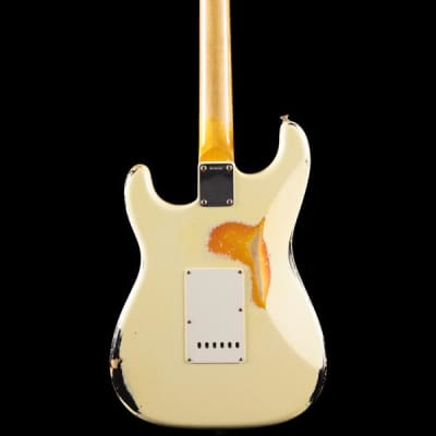 Fender Custom Shop 1960 Stratocaster® Heavy Relic Vintage White over 3-Tone Sunburst (606) - R69606 image 4