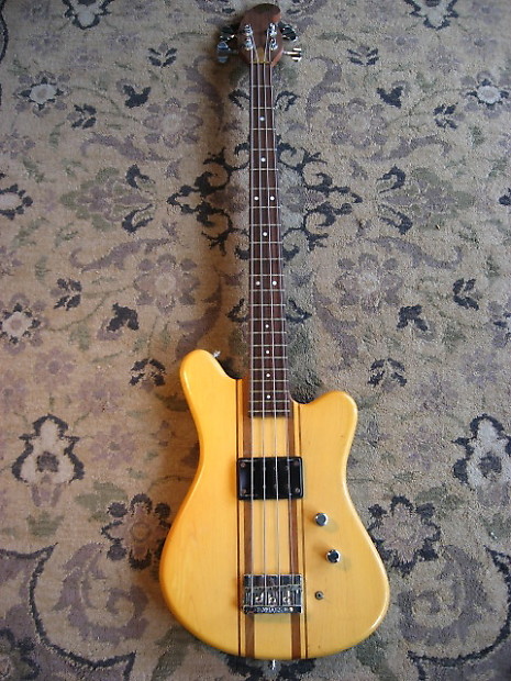 Martin electric bass outlet