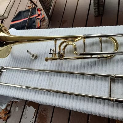 Jupiter JSL-636 O Trigger Bb/F Trombone w/ MP and Cleaning Supplies. NICE! image 2