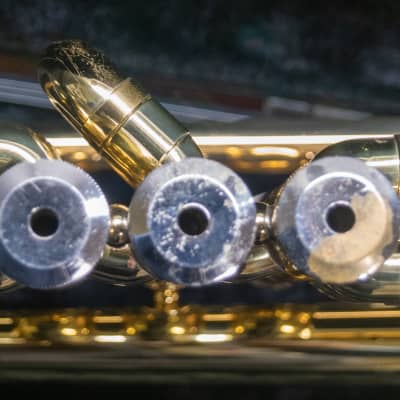 Holton Trumpet 602 - Brass image 10