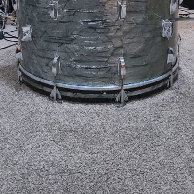 Ludwig 28x14 Sky Blue Pearl Bass Drum image 3