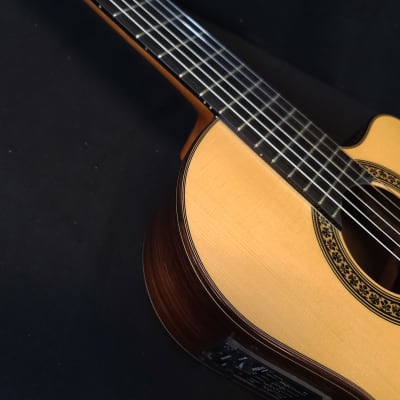 Jose  Ramirez Cutaway 2 Studio Classical Acoustic Electric Guitar SPRUCE Top w/Hard Case image 13
