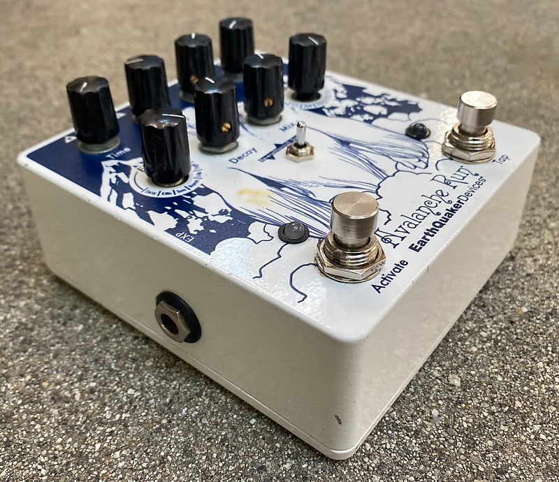 EarthQuaker Devices Avalanche Run V2 Special Edition Attack EarthQuaker Devices Avalanche Run V2 Special Edition Attack