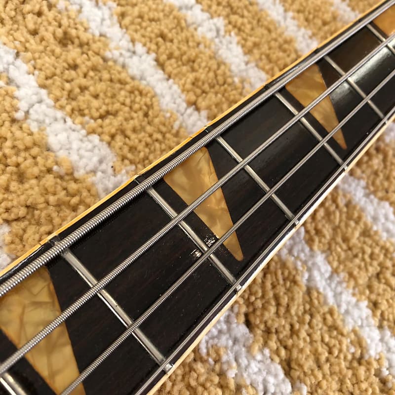 M7090 Heerby CUSTOM BASS エレキベース ハービー