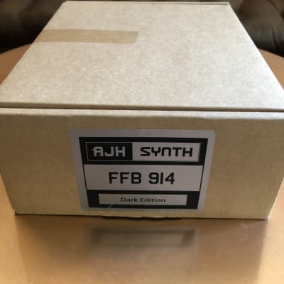 AJH Synth Fixed Filter Bank 914 Dark Edition | Reverb