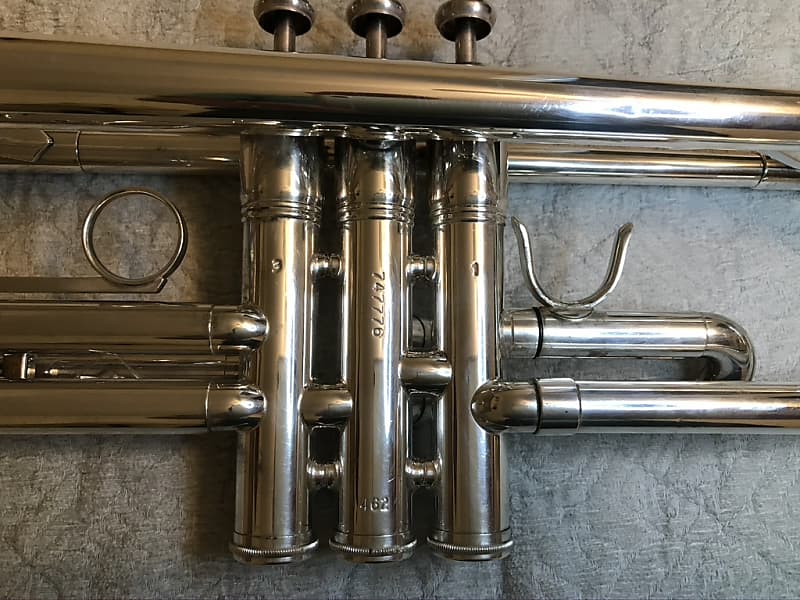 King 2055 Silver Flair Intermediate Bb Trumpet - Silver Plated