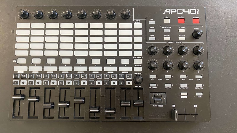 セットアップ AKAI Ⅱ MK APC40 DTM/DAW - studioarq20.com.br