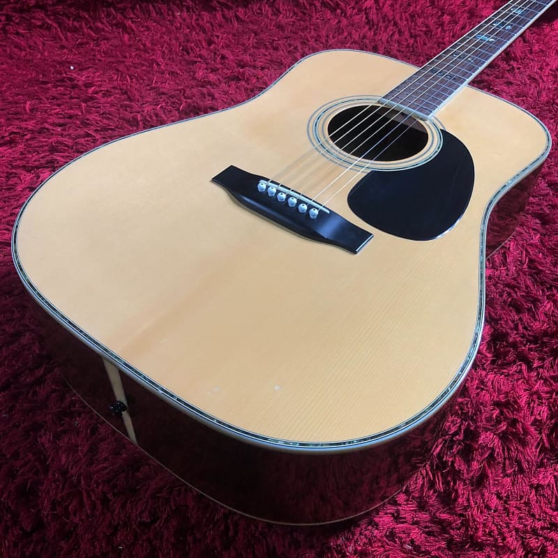 1975 Morris W-40 Square Shoulder Dreadnought - 3-Piece Back